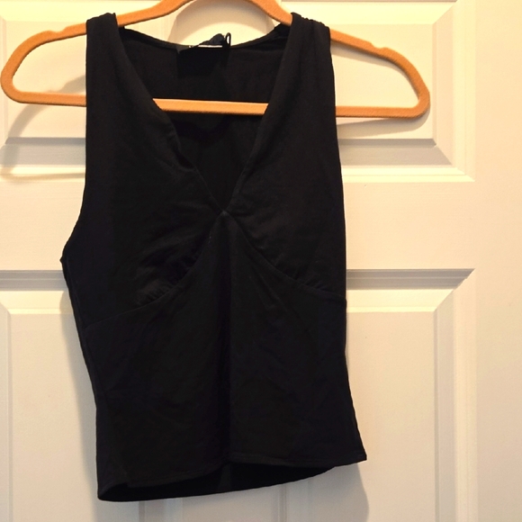 Kourt Tops - NWT Kourt Sleeveless Top S Black V Neck Bias Cut Stretchy Tank Sexy Flattering